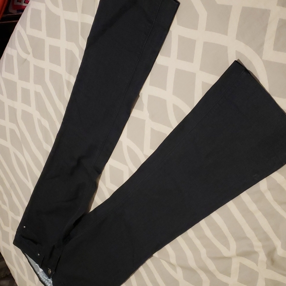 Jeans - Picture 1 of 5